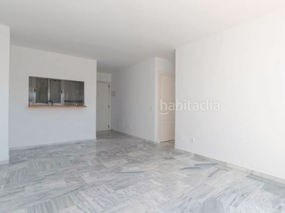 Ático con 2 habitaciones con ascensor y parking en Mijas