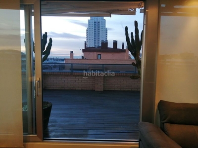 Ático en avenida francia ático con 2 habitaciones amueblado con ascensor, calefacción, aire acondicionado y vistas al mar en Valencia