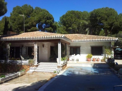 Casa-Chalet en Venta en Campoamor Alicante