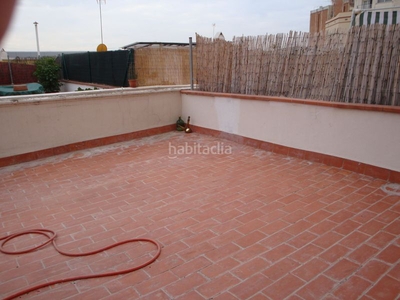 Casa pareada en carrer del progrés vivienda en planta baja tipo casita con terraza en Hospitalet de Llobregat (L´)