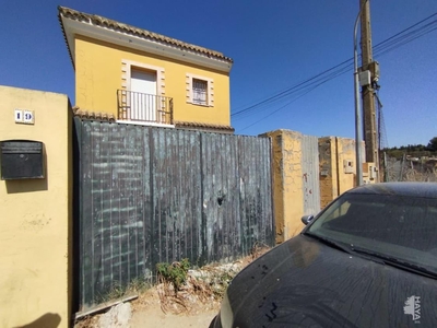 Chalet independiente con terreno en venta en la Calle Rompeserones' El Puerto de Santa María