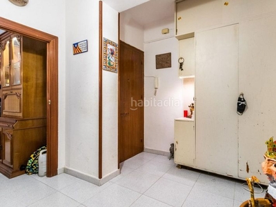 Piso ¡oportunidad! ¡piso en venta en el barrio de sant martí! en Barcelona