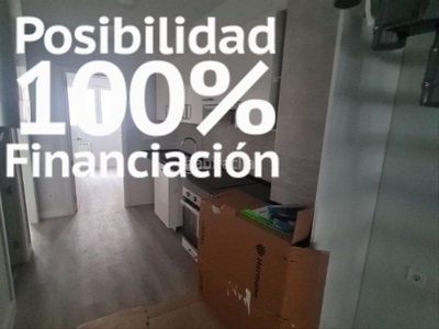 Planta baja con 3 habitaciones con calefacción en Madrid