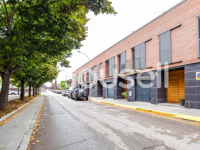 Сhalet adosado con terreno en venta en la Carrer de Tomàs Rosell' Llinars del Vallès