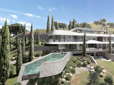 Villa con terreno en venta en la El Romeral' Benahavís