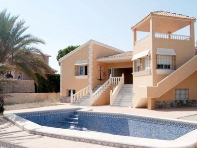 Villa con terreno en venta en la Gran Vía de La Manga' San Javier