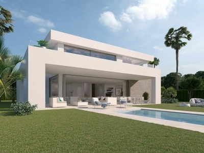 Villa con terreno en venta en la La Cala Golf' Mijas