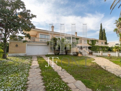 Villa con terreno en venta en la Travessera de Dalt' Móra d'Ebre