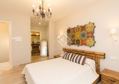 Chalet villa de lujo de 4 dormitorios en venta en la milla de oro en Marbella