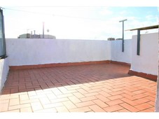 Venta Piso Badalona. Piso de tres habitaciones en Calle SIMANCAS. Buen estado primera planta con terraza