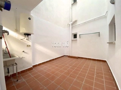Alquiler apartamento con ascensor y calefacción en Sabadell