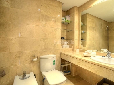Apartamento en venta 3 habitaciones 2 baños. en Marbella