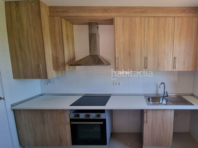 Apartamento llave en mano, obra nueva, con pack de muebles incluido en residencial resort, cerca del mar, en los alcazares, murcia en Alcázares (Los)