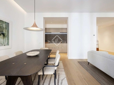 Apartamento piso de obra nueva de 2 dormitorios con 25m² terraza en venta en eixample derecho en Barcelona
