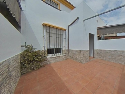 Casa adosada de alquiler en Av Guadalquivir, Caballero Bonald - San José Obrero - Guadalcacín