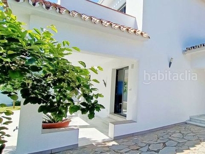 Casa con 5 habitaciones con parking en Nueva Alcántara Marbella
