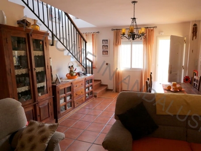 Casa en venta en Albuñuelas, Granada