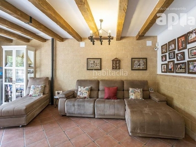 Casa ¡espectacular casa esquinera con piscina comunitaria y jardín, can carner, castellar! en Castellar del Vallès