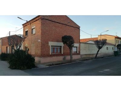 CASA INDEPENDIENTE EN MONTESUSÍN