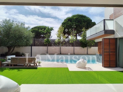 Chalet con 5 habitaciones con parking, piscina, calefacción y aire acondicionado en Arenys de Mar