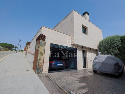 Chalet con 5 habitaciones con parking, piscina, calefacción y aire acondicionado en Sant Andreu de Llavaneres