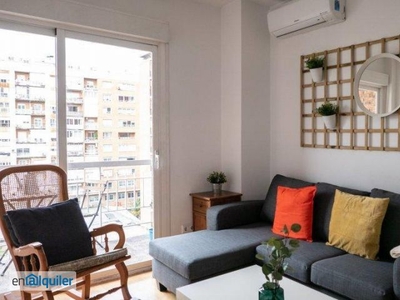 Elegante apartamento de 1 dormitorio en alquiler en Tetuán