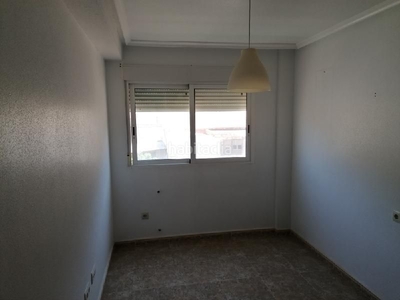Piso de 3 dormitorios, garaje y trastero en Torreagüera en Murcia
