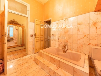Piso en venta , con 444 m2, 4 habitaciones y 3 baños, trastero y ascensor. en Madrid