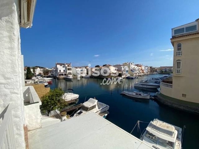 Piso en venta en Calle Carrer Port Empuries 31