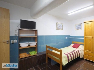 Precioso estudio en alquiler en piso en Hospitalet de Llobregat