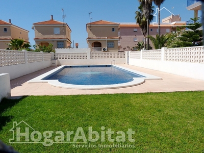 Venta de piso con piscina y terraza en Nules, Playa