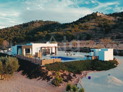 Villa con terreno en venta en la Cañada de la Leña