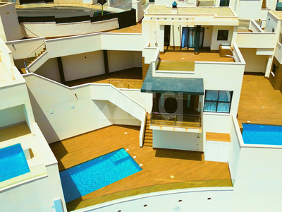 Villa con terreno en venta en la Ciudad de las Comunicaciones