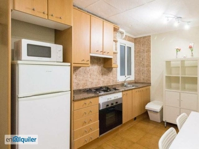 Apartamento de 2 dormitorios en alquiler en Poblenou