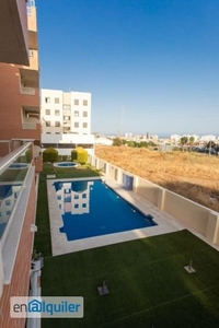Apartamento de alquiler en Velez-Malaga con 2 dormitorios