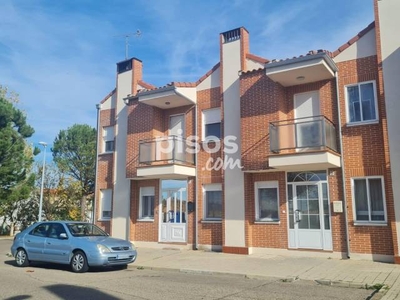 Casa adosada en venta en Calle de Alparaísos