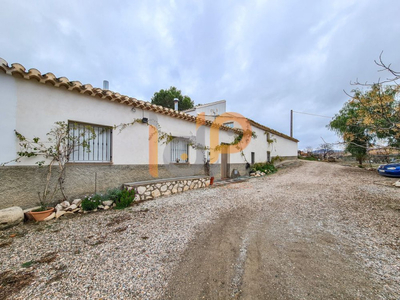 Casa adosada en venta en Vélez-Rubio