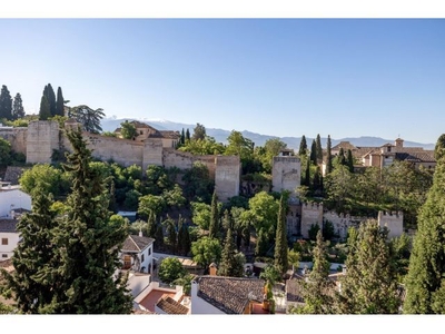 Casa en el barrio con más historia de Granada!!