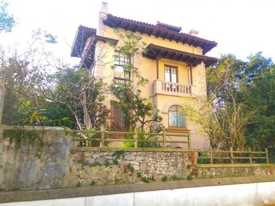 Casa en Joaquín Costa, Santander