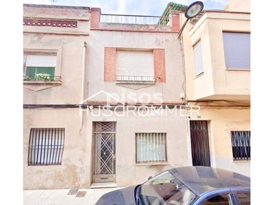 Casa en venta en Calle de Santa Lucía, cerca de Carrer de Sant Blai