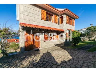 Casa en venta en Estrada Pola Vía