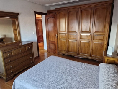 Piso en alquiler en Numancia - San Fernando de 2 habitaciones con muebles y calefacción
