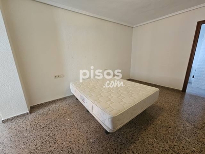 Piso en venta en Calle de Lorenzo Salom