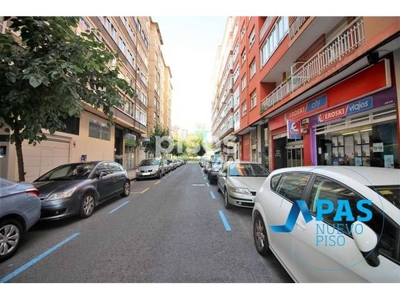 Piso en venta en Calle de Ruiz de Zorrilla