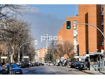 Piso en venta en Calle del Camino de los Vinateros, cerca de Camino de los Vinateros