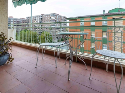 Venta de piso con terraza en Huerta Rosales-Valdepasillas (Badajoz), Valdepasillas