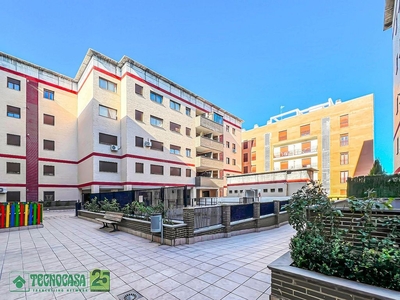 Venta de piso en Puerta de Murcia - Colegios de 1 habitación con piscina y garaje