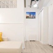 Alquiler apartamento estudio en puerta de toledo con parking gratis en Madrid