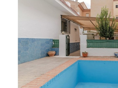 Casa para comprar en La Zubia, España