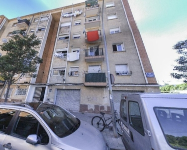 Venta de piso con terraza en Terrassa